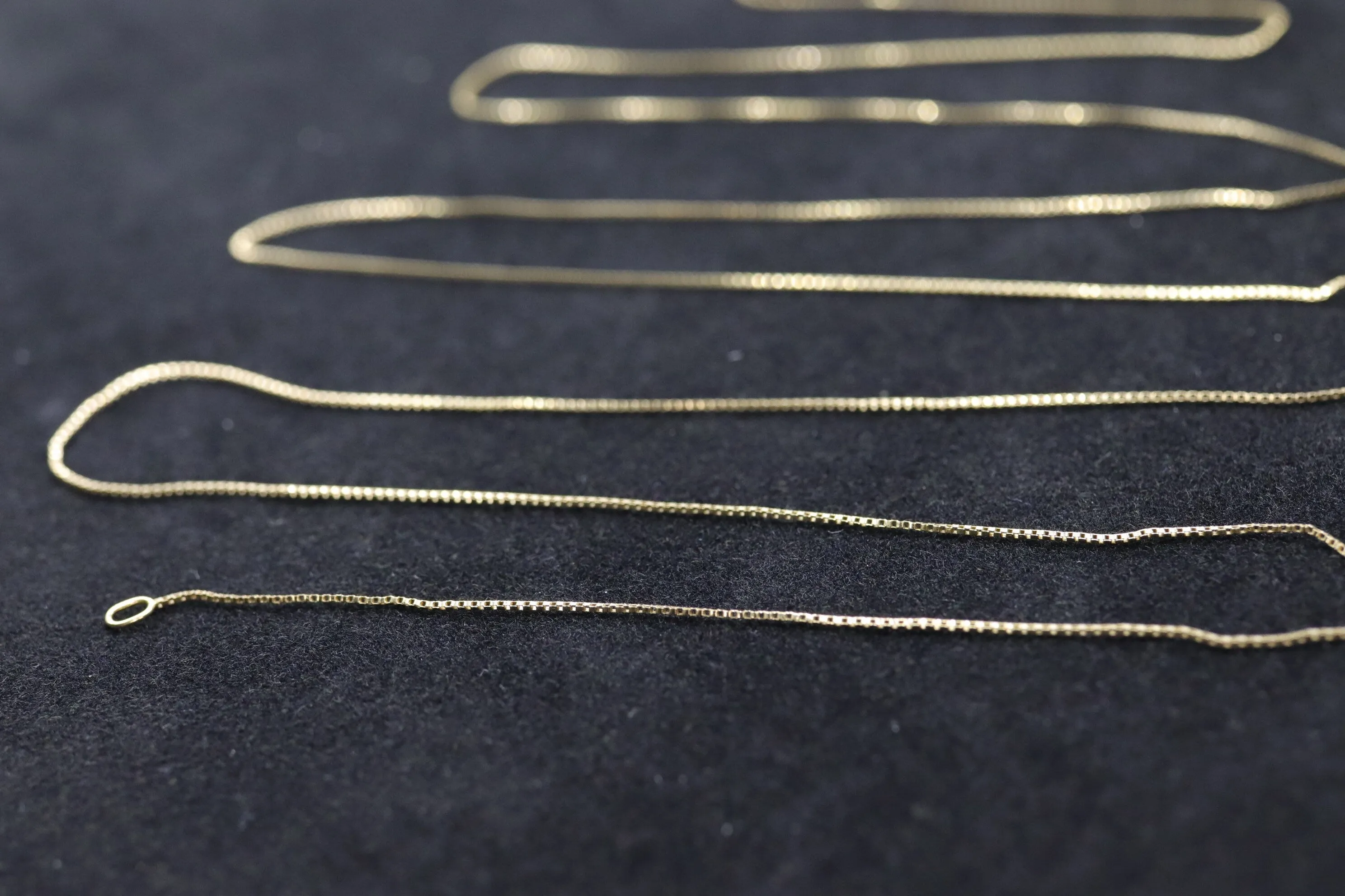 14k dainty Box chain necklace. 14k GOLD Box Chain necklace. 31in 1.3grams 1mm wide