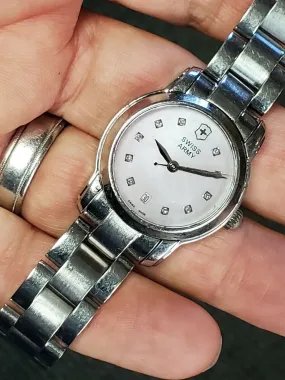 $675 Swiss Army Ladies 241155 Pearl Diamond Dial Watch