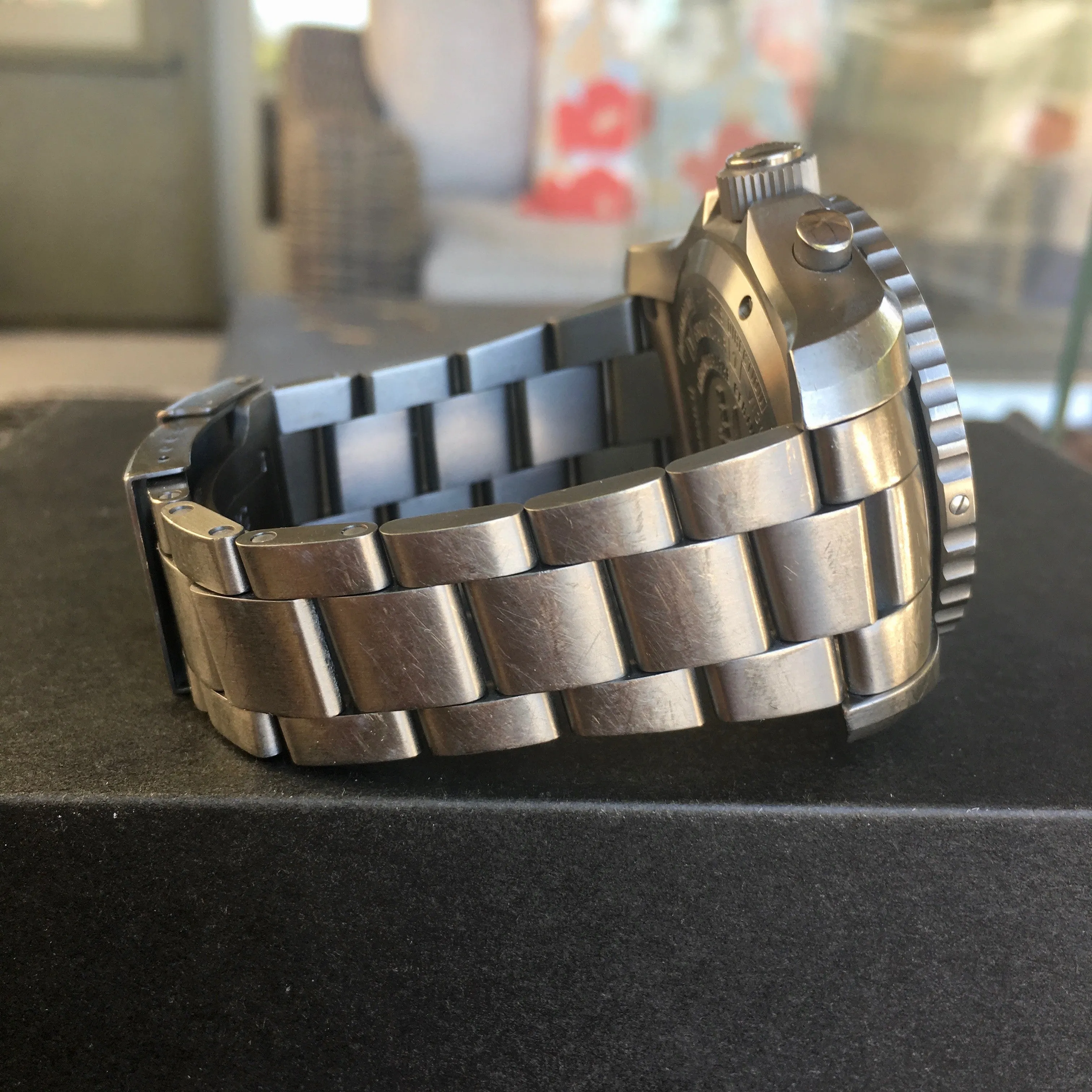 Breitling Cockpit B50 46mm EB5010 Black Titanium Wristwatch Box Papers