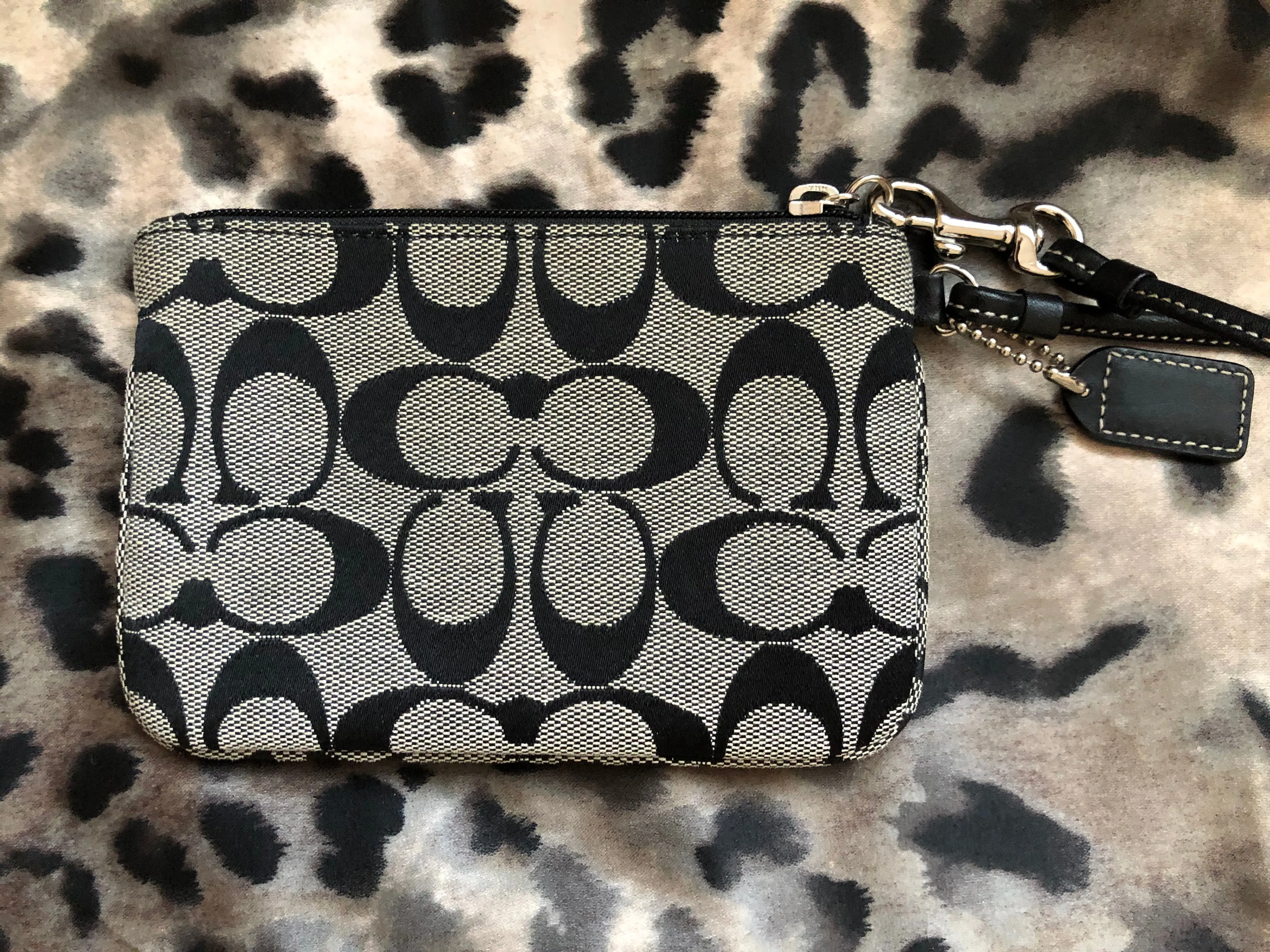 consignment bag - Coach black   white wristlet