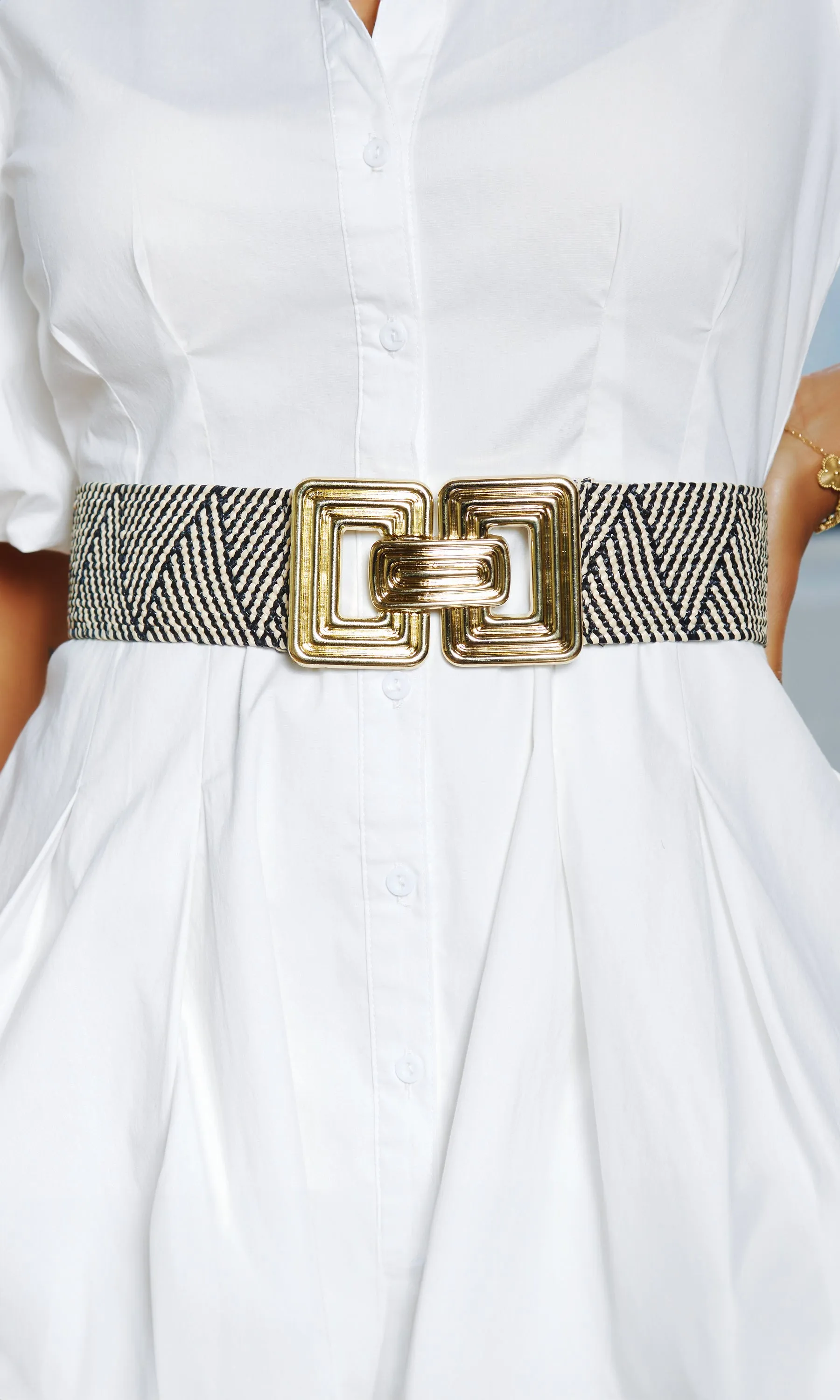 Elegant Contrast Belt with Gold Buckle