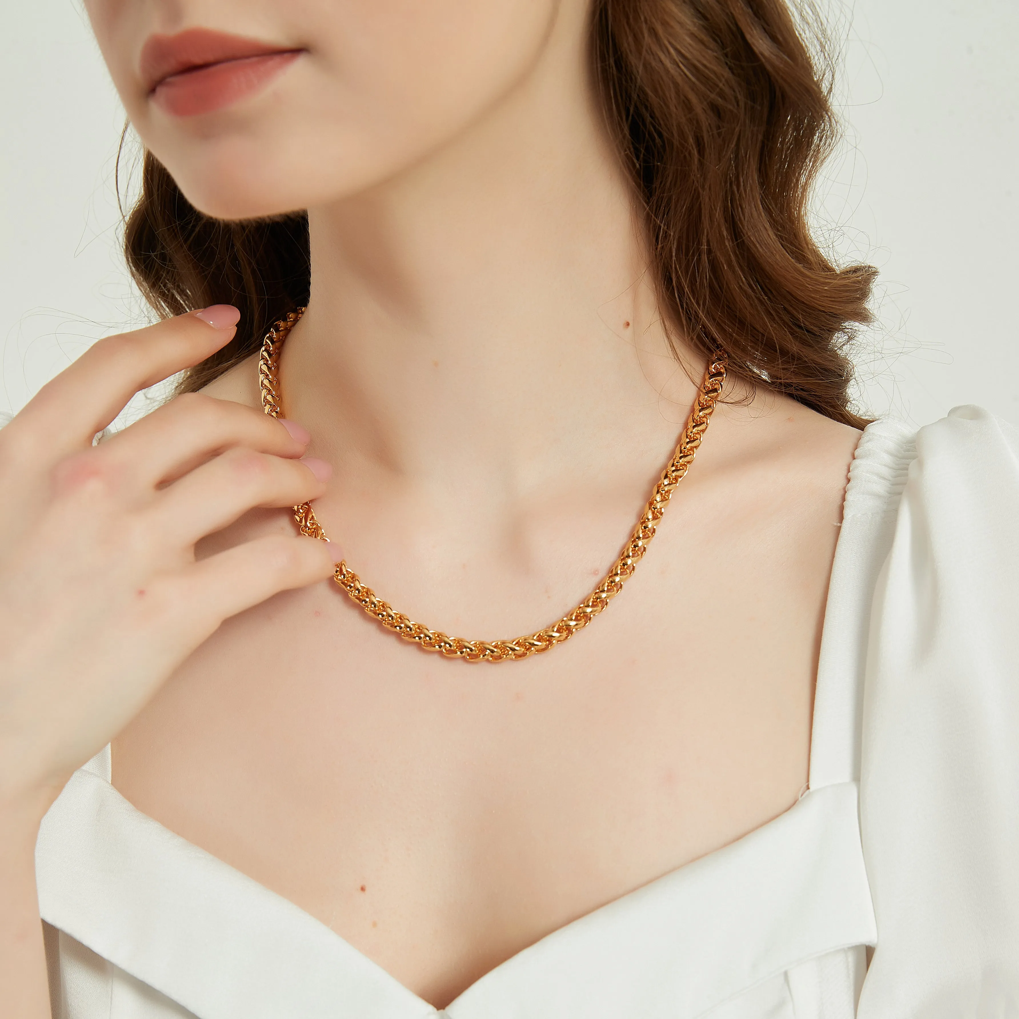 Ella gold rolo link chain statement necklace