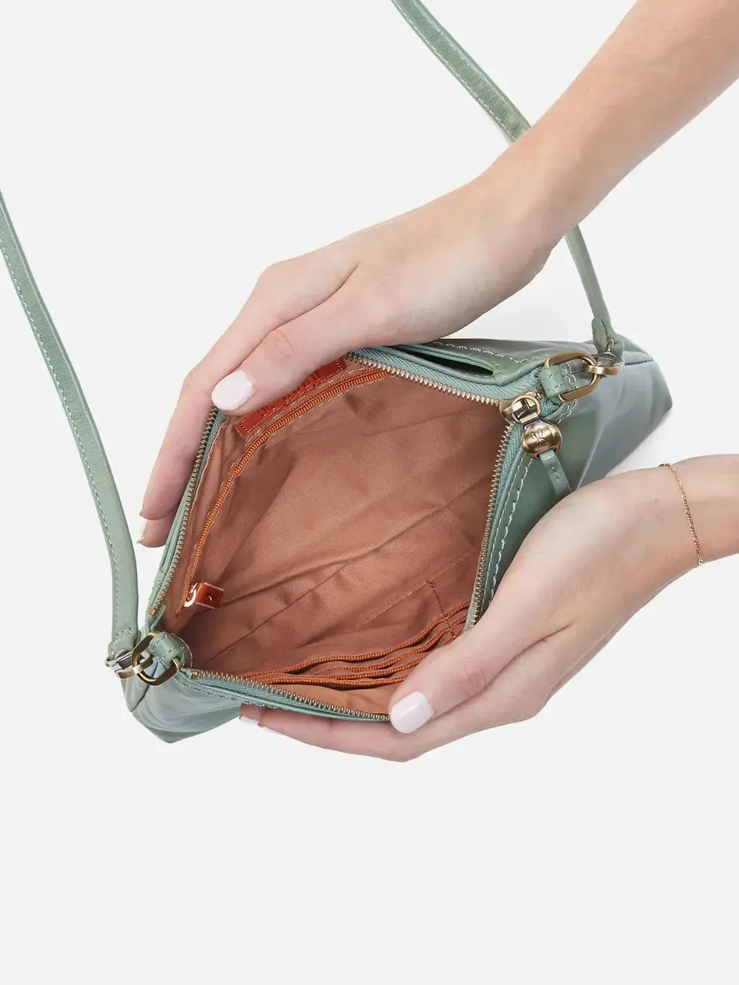 HOBO Darcy Crossbody: Polished Leather