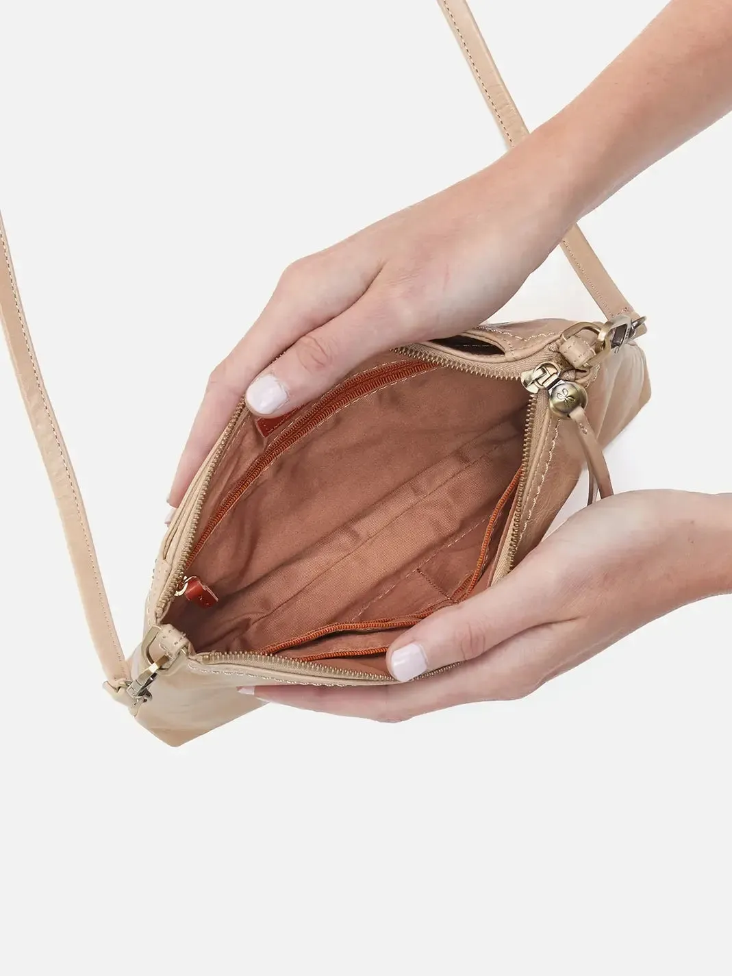 HOBO Darcy Crossbody: Polished Leather