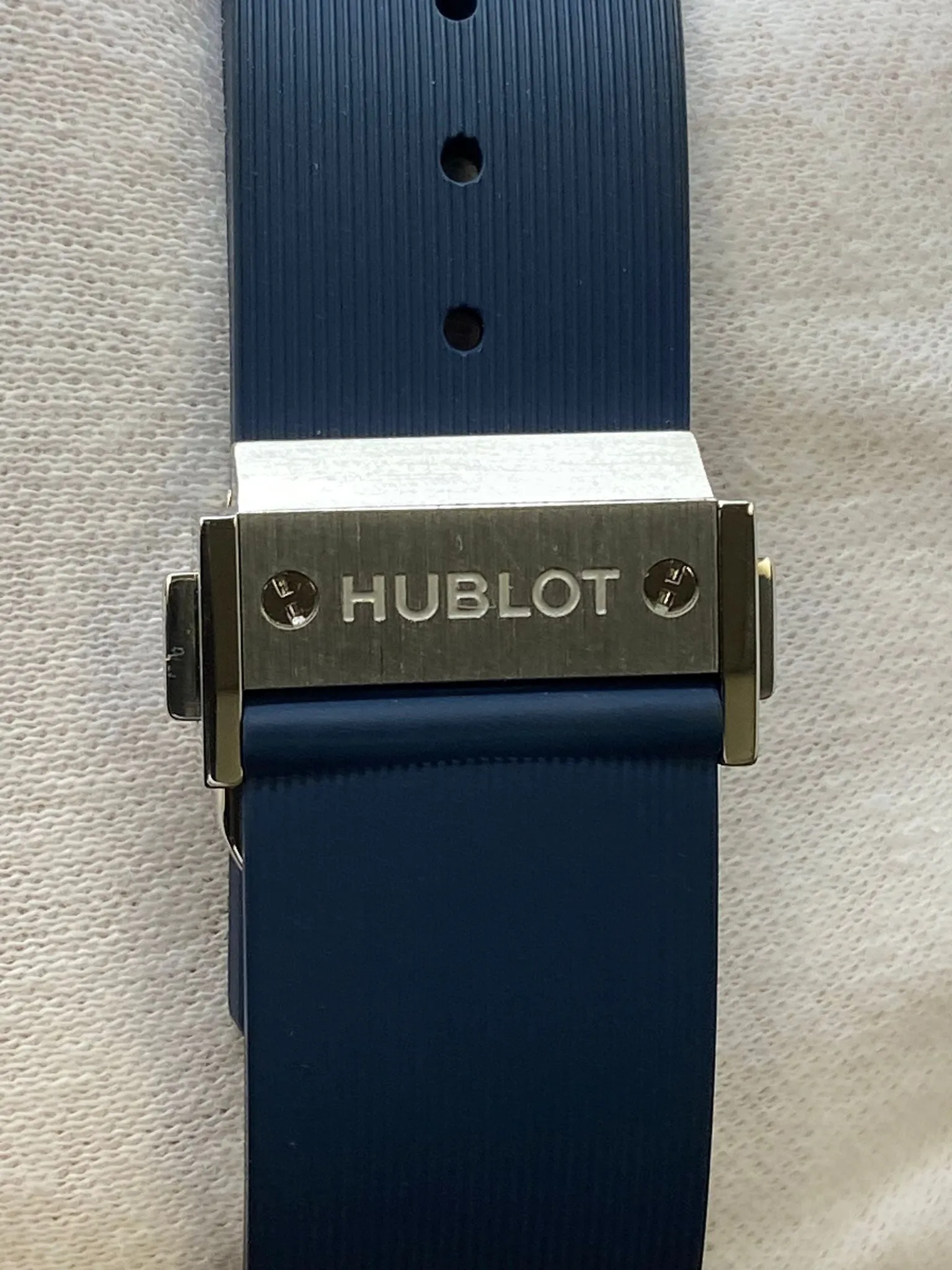 Hublot Classic Fusion 45mm Titanium 511.NX.7170.LR Blue Dial Automatic Men's Watch