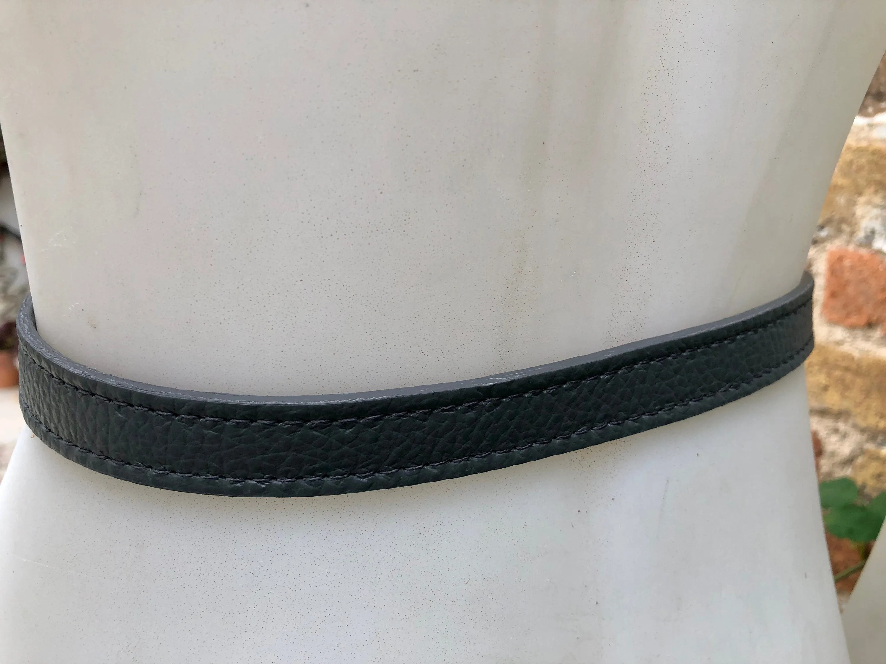Obi belt in genuine leather. Wrap belt in GRAY. Waist belt in grey stong leather.Grey  wraparound belt. Natural leather 80s style belt