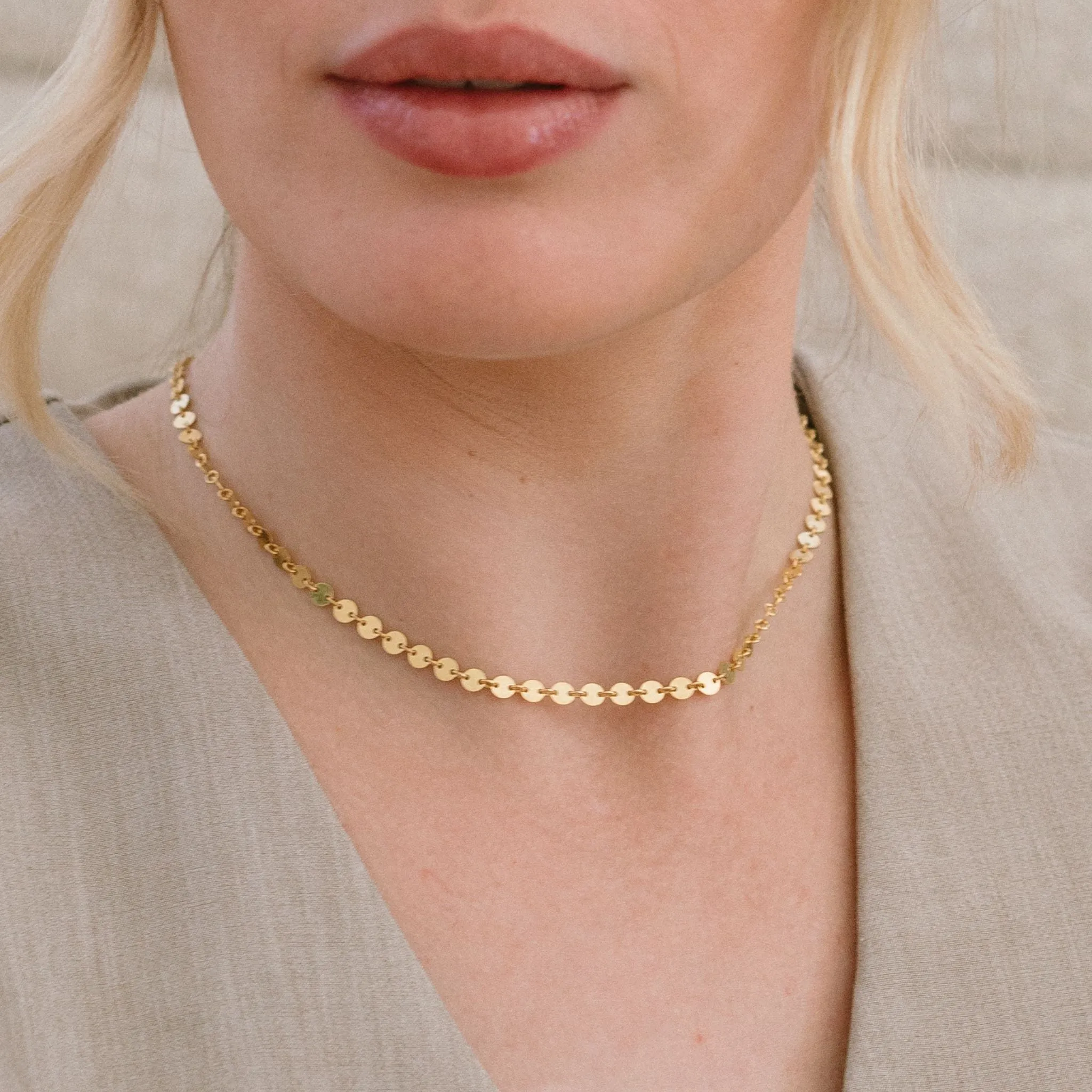 Shimmer Choker